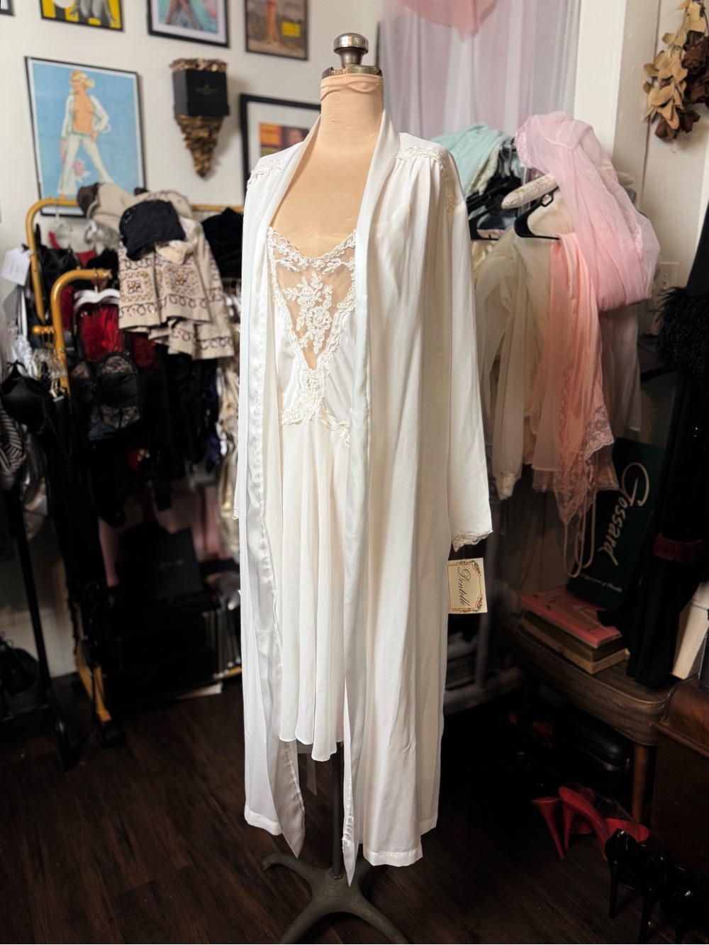 Vintage NWT 1980’s Set White Lace-Trim Nightgown & Robe Etherial Whimsy